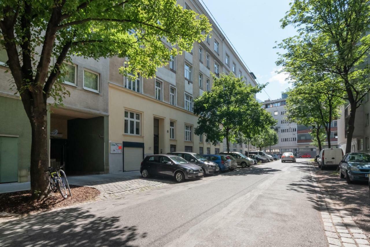 Universum Apartment 2 Wenen Buitenkant foto